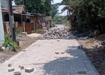 Pavingisasi Pokir Syaiful Rosyid, Warga Banjararum Singosari Sangat Terbantu