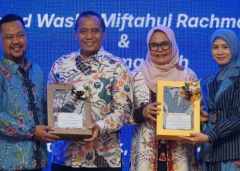 Bupati Gresik Apresiasi Pengabdian Achmad Washil Selama 5 Tahun 1 Bulan