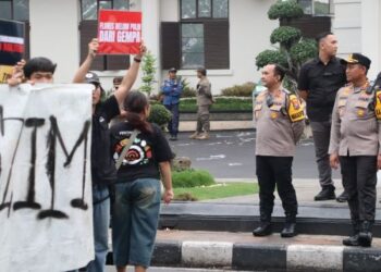 “Rutam Nuwus”, Kapolresta Malang Kota Apresiasi Pendemo yang Tertib