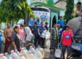 DMI Gresik Salurkan Air Bersih ke Masjid dan Musala