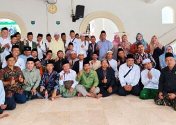 Pengasuh Pesantren Lirboyo: Mendidik Anak Bukan Sekadar Memberi Ilmu
