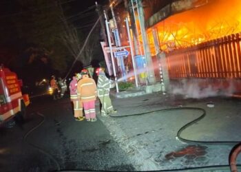 Toko Ogan Elektronik Malang Terbakar, Pria Sempat Terjebak Dievakuasi