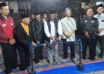 Warga Banjararum Asri Tasyakuran, Pavingisasi Jalan Hasil Pokir Syaiful Rosyid Rampung