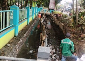 Ketua DPRD Kabupaten Malang Kritik Proyek Irigasi Jalan Panji Kepanjen, Soroti Mutu dan K3