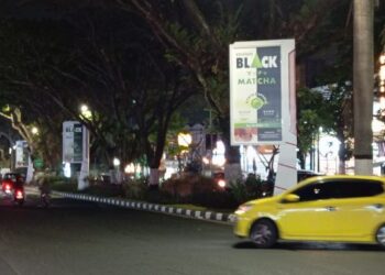 Reklame di Median Jalan Soekarno-Hatta Malang, Sesuai Perda atau Tidak?