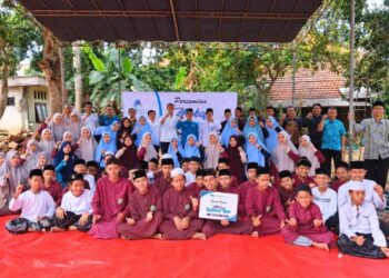 Sumur Bor untuk Santri Penghafal Al-Qur’an di Gresik dari NH dan PLN
